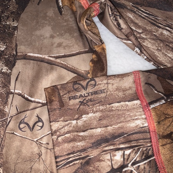 UNDER ARMOUR WOMENS SCENT CONTROL EVO HG Long Sleeve Camo Shirt. Sz Med - Picture 2 of 9